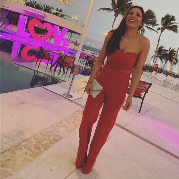 Meet your Posher, Vanessa - Picture 1 of 1